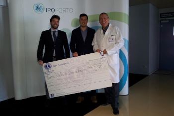 IPO do Porto recebe 4000 euros do Lions da Póvoa