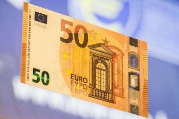 PSP vai ao Mercado por causa das novas notas de 50 euros