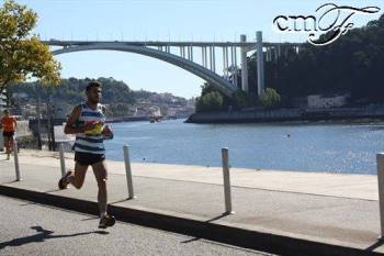 Fernando Serrão estreou-se com 19º lugar na Maratona do Porto